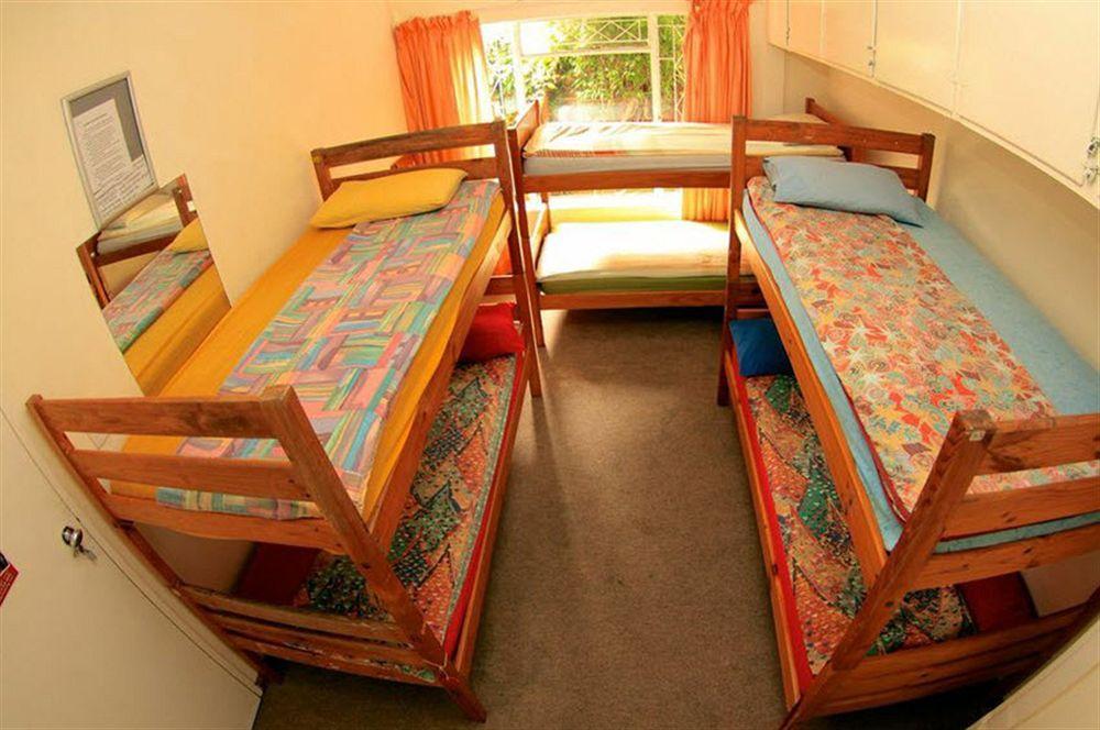 Хостел Jeffreys Bay Backpackers Екстер'єр фото