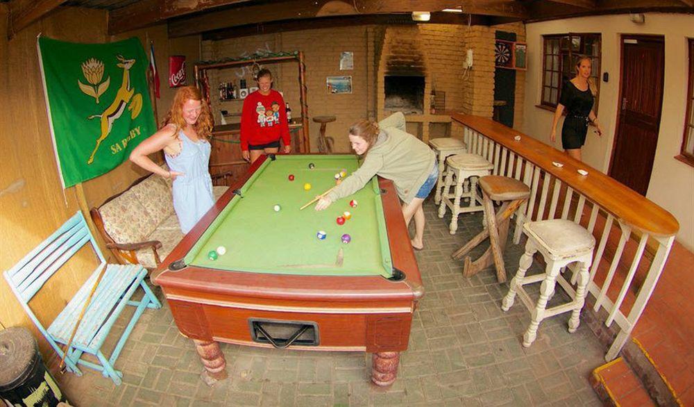 Хостел Jeffreys Bay Backpackers Екстер'єр фото